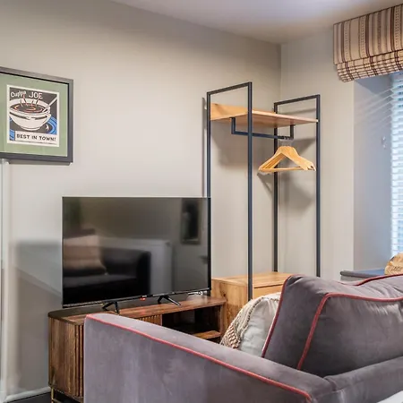 The Falcon Apartment