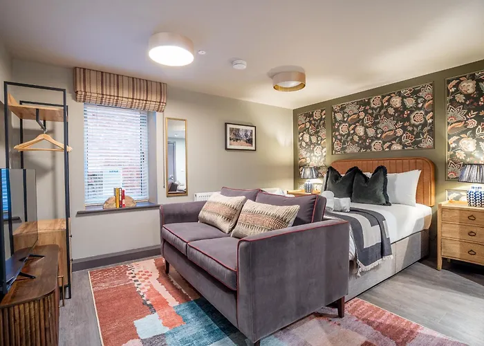 The Falcon Apartman York