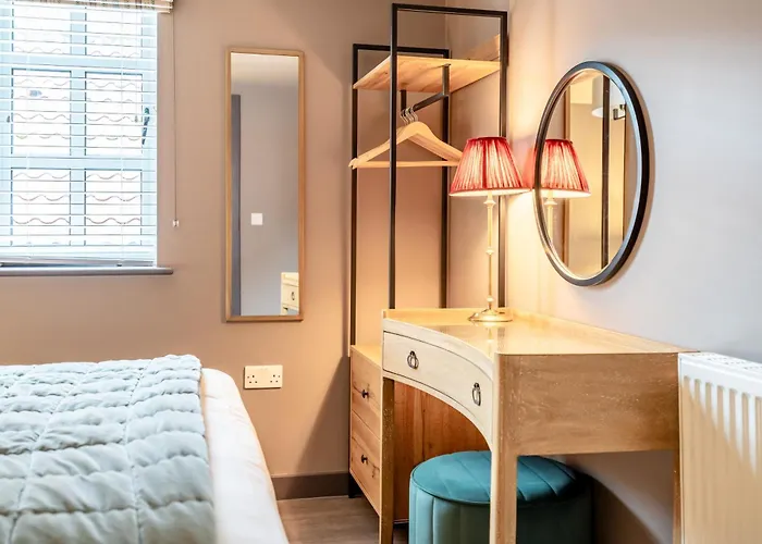 The Falcon Apartman York